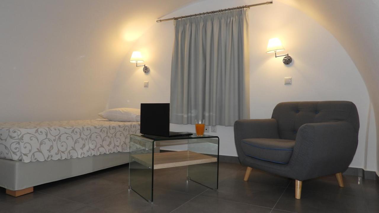 Niovi Hotel Fira  Luaran gambar